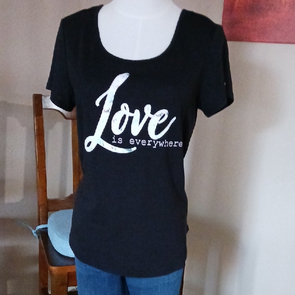 Ideology Tops - Ideology Black Graphic Tee